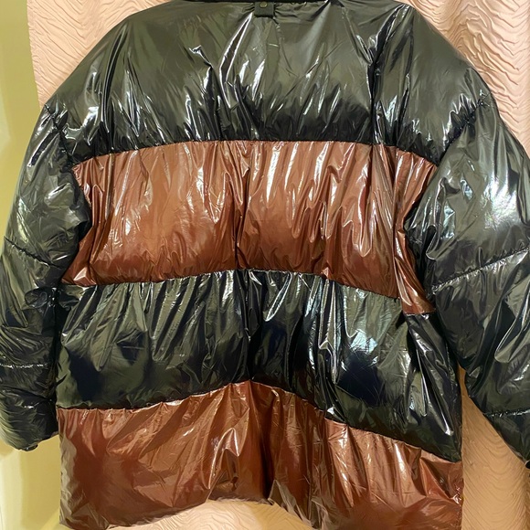 Badgley Mischka faux patent leather Jacket - Picture 8 of 14